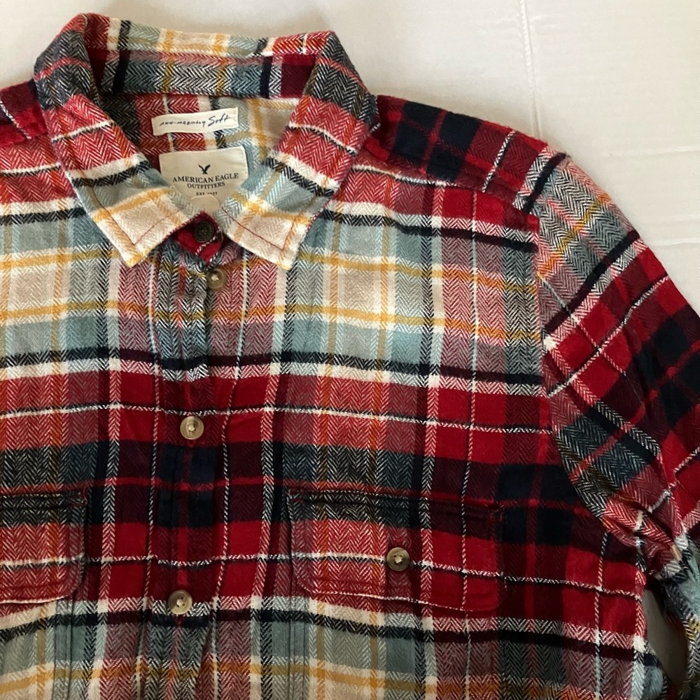 American Eagle Outfitters Plaid Shirt
